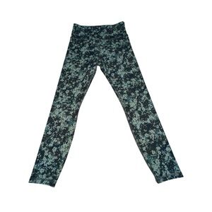 Balance Collection Women's green camo Patterned Leggings
